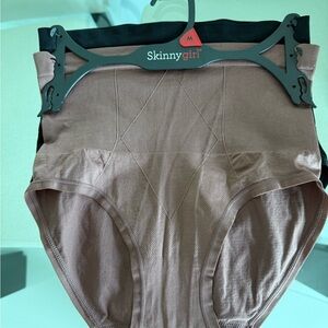 Skinnygirl Black and Brown Shapewear Duo